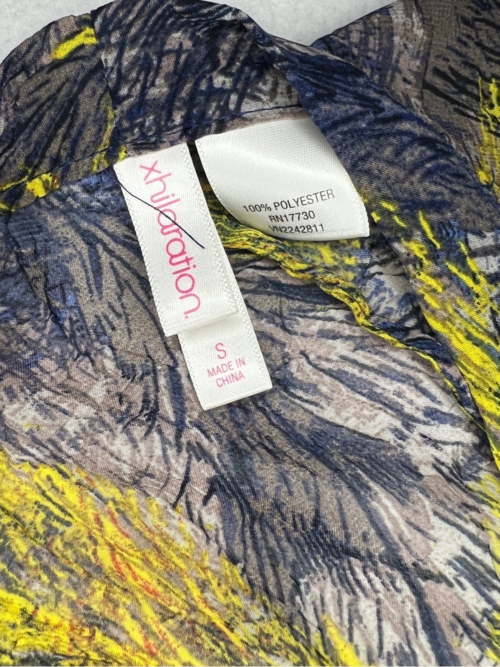 Xhilaration Sheer Open Kimono in Blue and Yellow - Picture 3 of 6